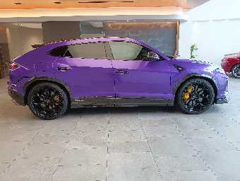 LAMBORGHINI URUS 2024 Image 11