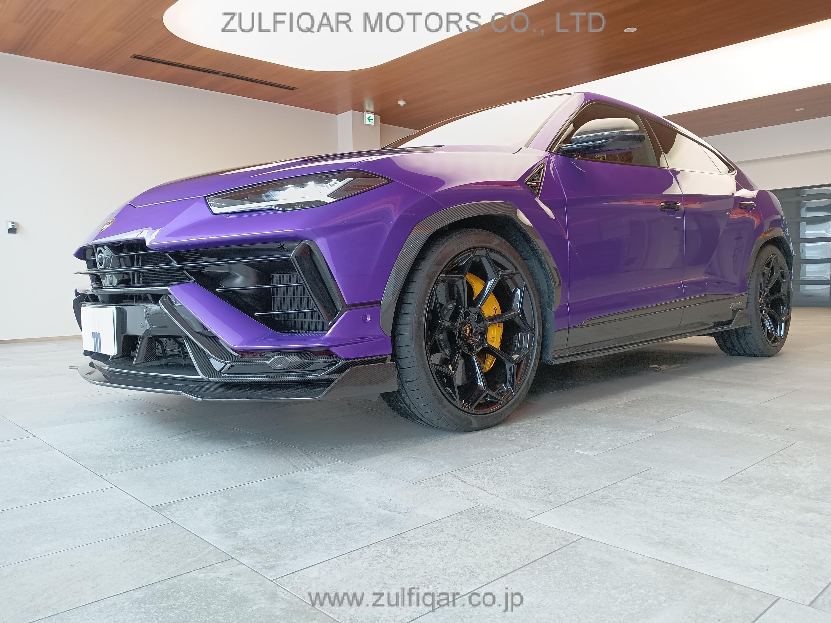 LAMBORGHINI URUS 2024 Image 3