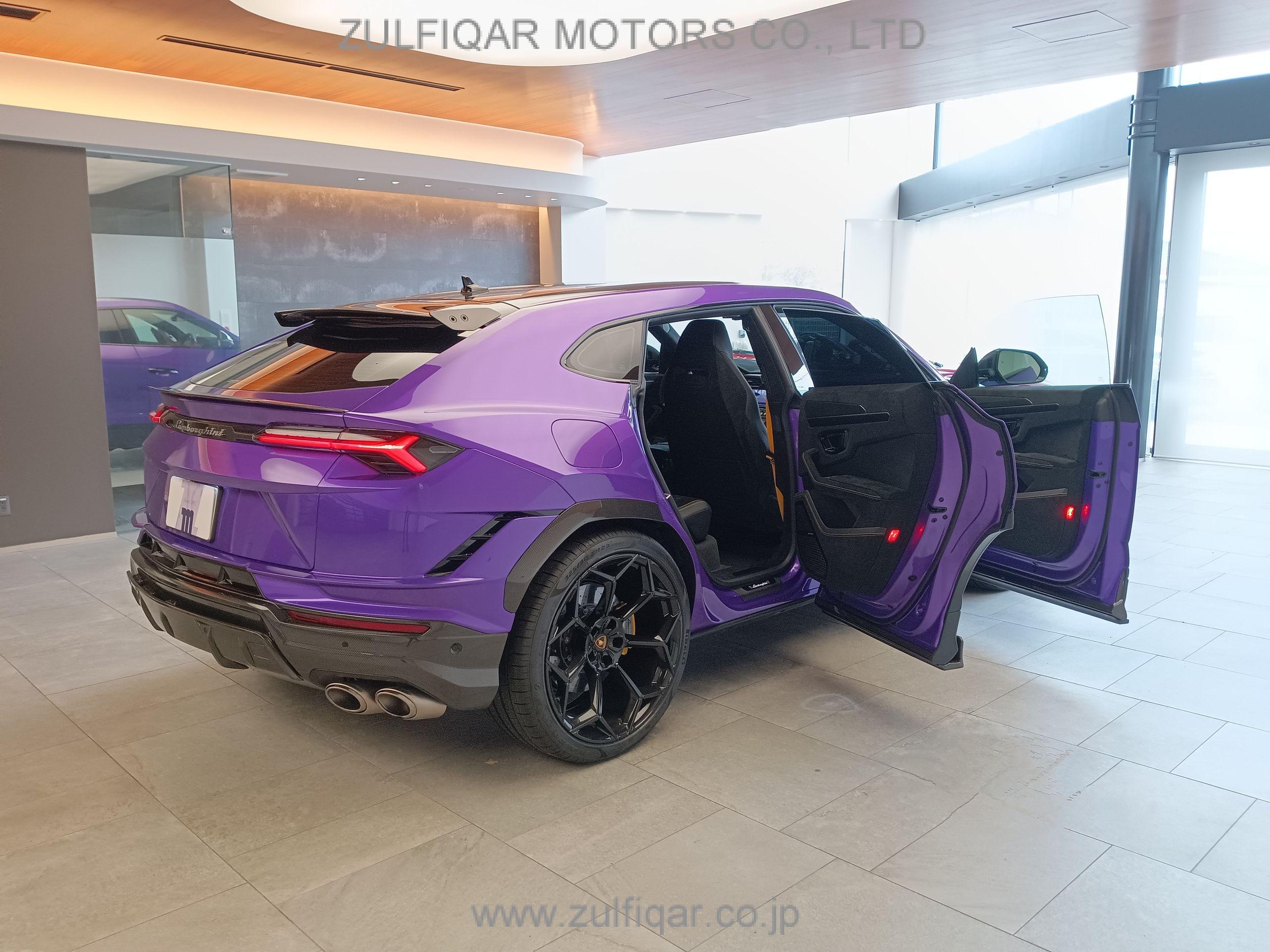 LAMBORGHINI URUS 2024 Image 22