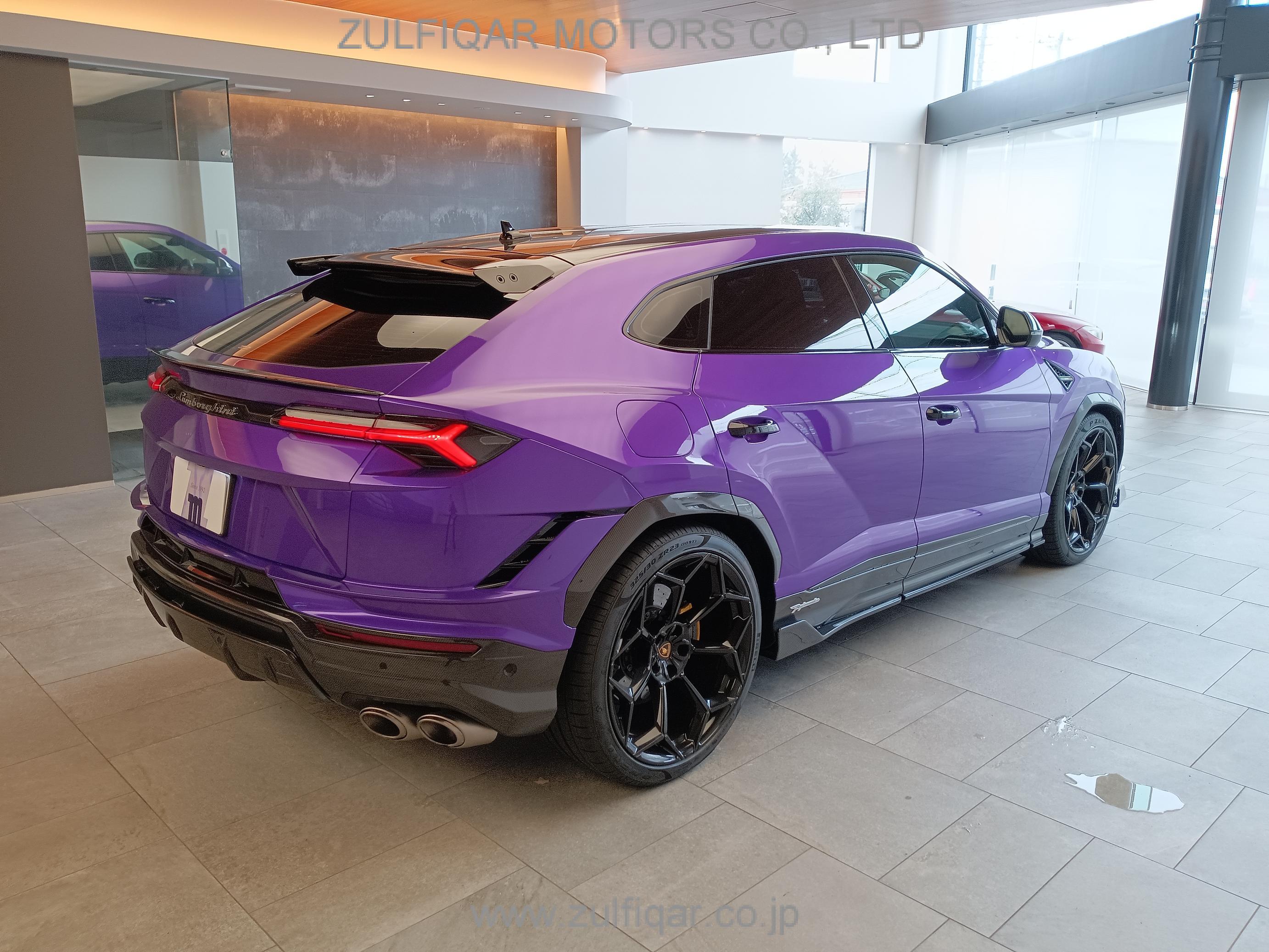 LAMBORGHINI URUS 2024 Image 28