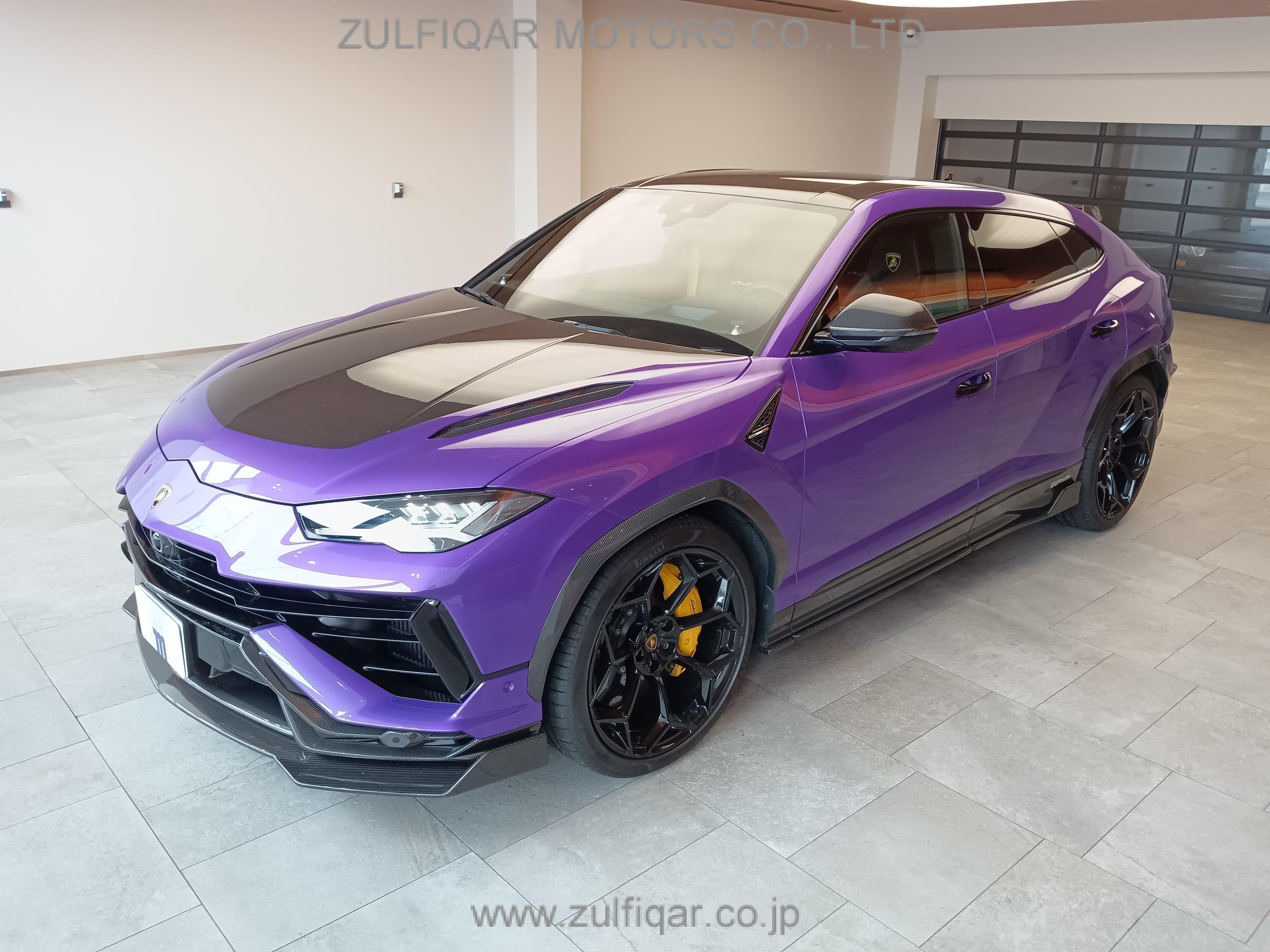 LAMBORGHINI URUS 2024 Image 4