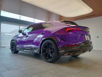 LAMBORGHINI URUS 2024 Image 30