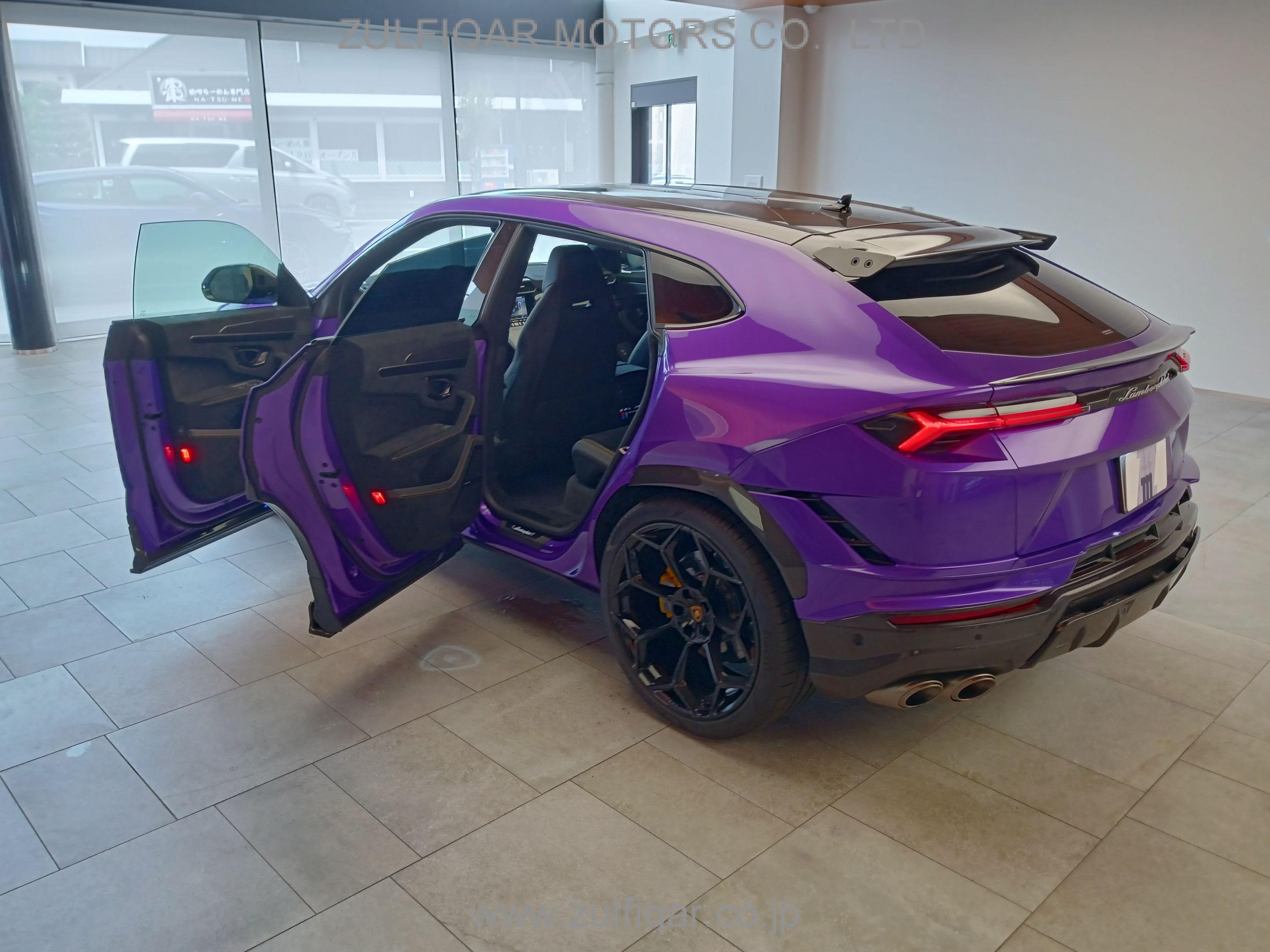 LAMBORGHINI URUS 2024 Image 38