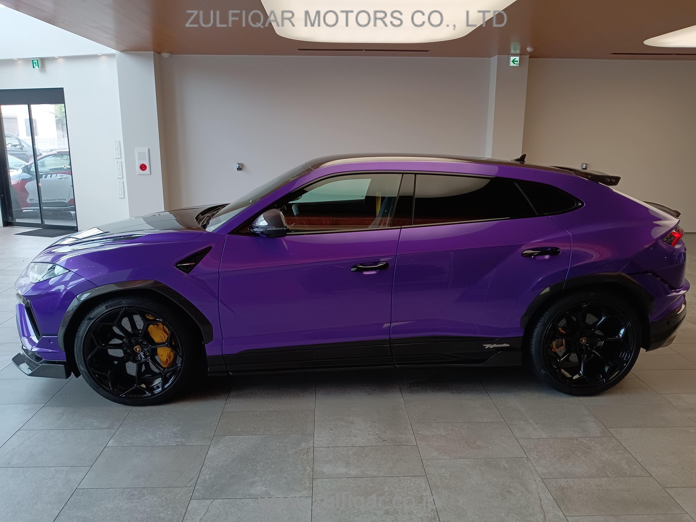 LAMBORGHINI URUS 2024 Image 41