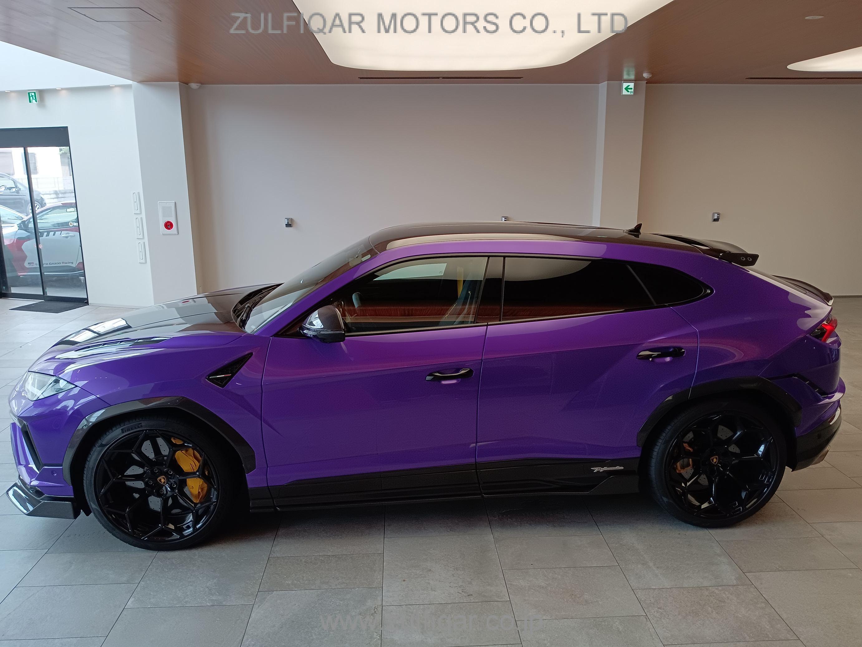 LAMBORGHINI URUS 2024 Image 42