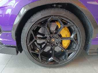 LAMBORGHINI URUS 2024 Image 38