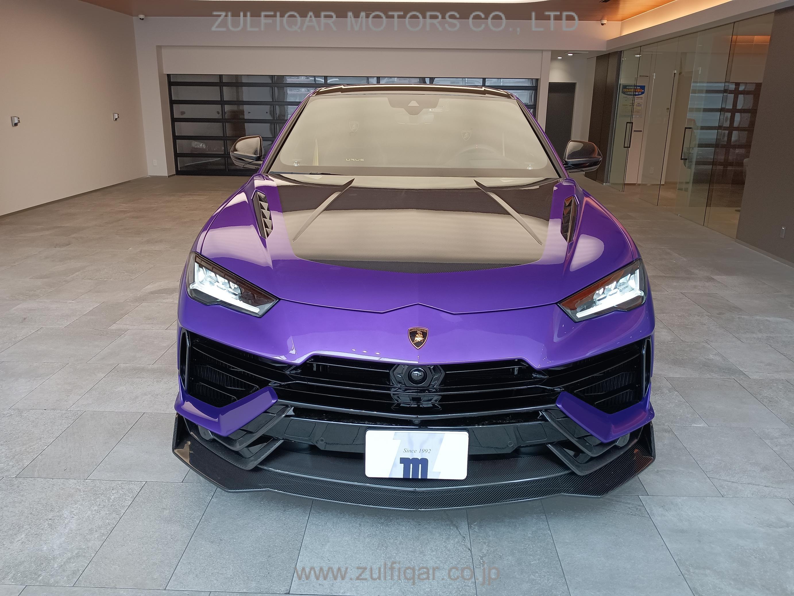 LAMBORGHINI URUS 2024 Image 6