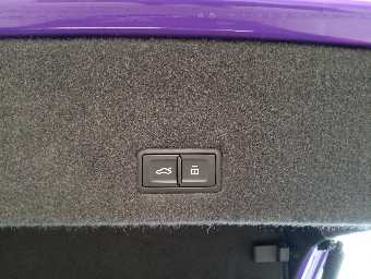 LAMBORGHINI URUS 2024 Image 64