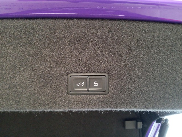 LAMBORGHINI URUS 2024 Image 70