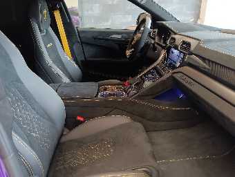 LAMBORGHINI URUS 2024 Image 70