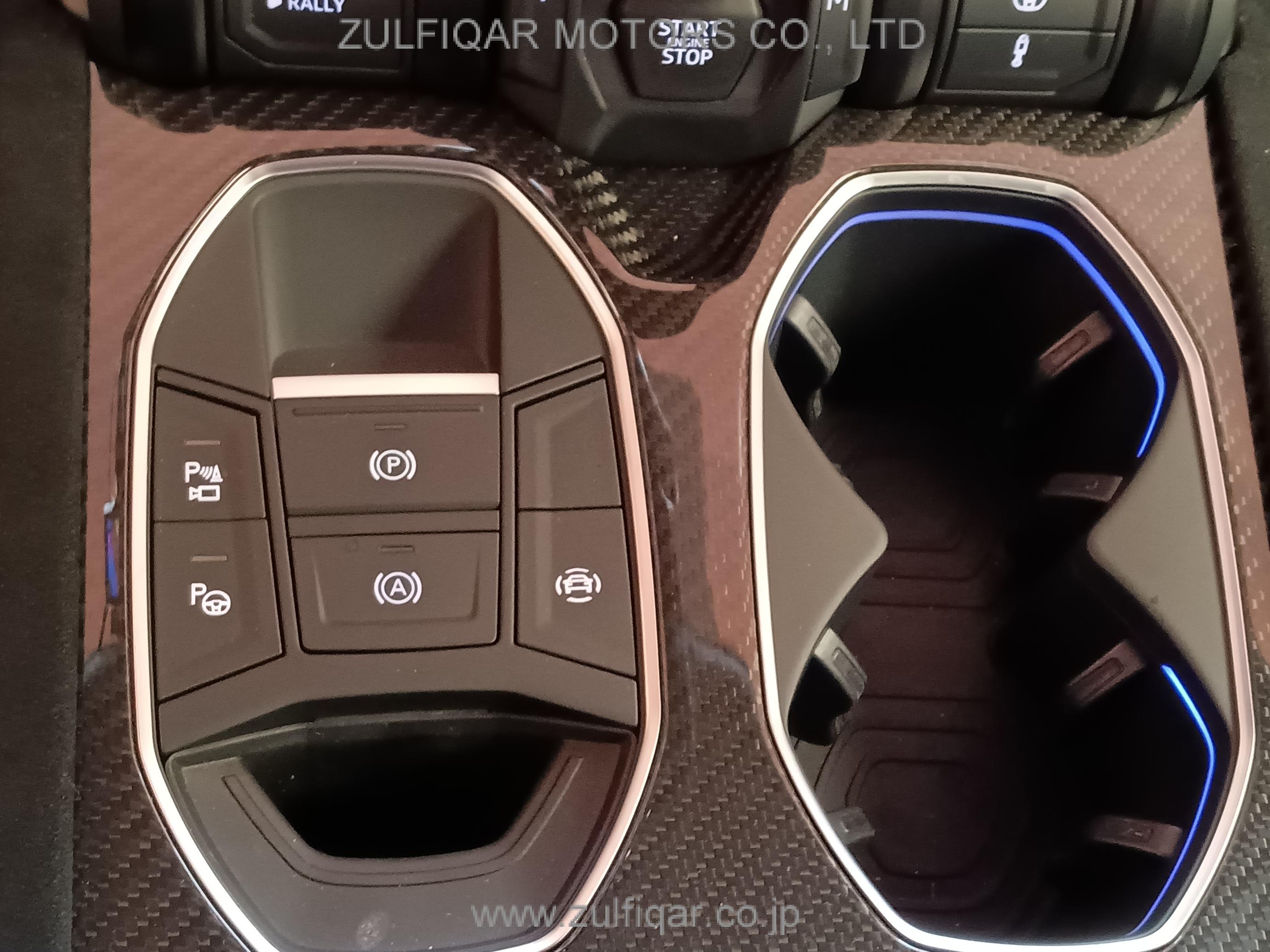 LAMBORGHINI URUS 2024 Image 84