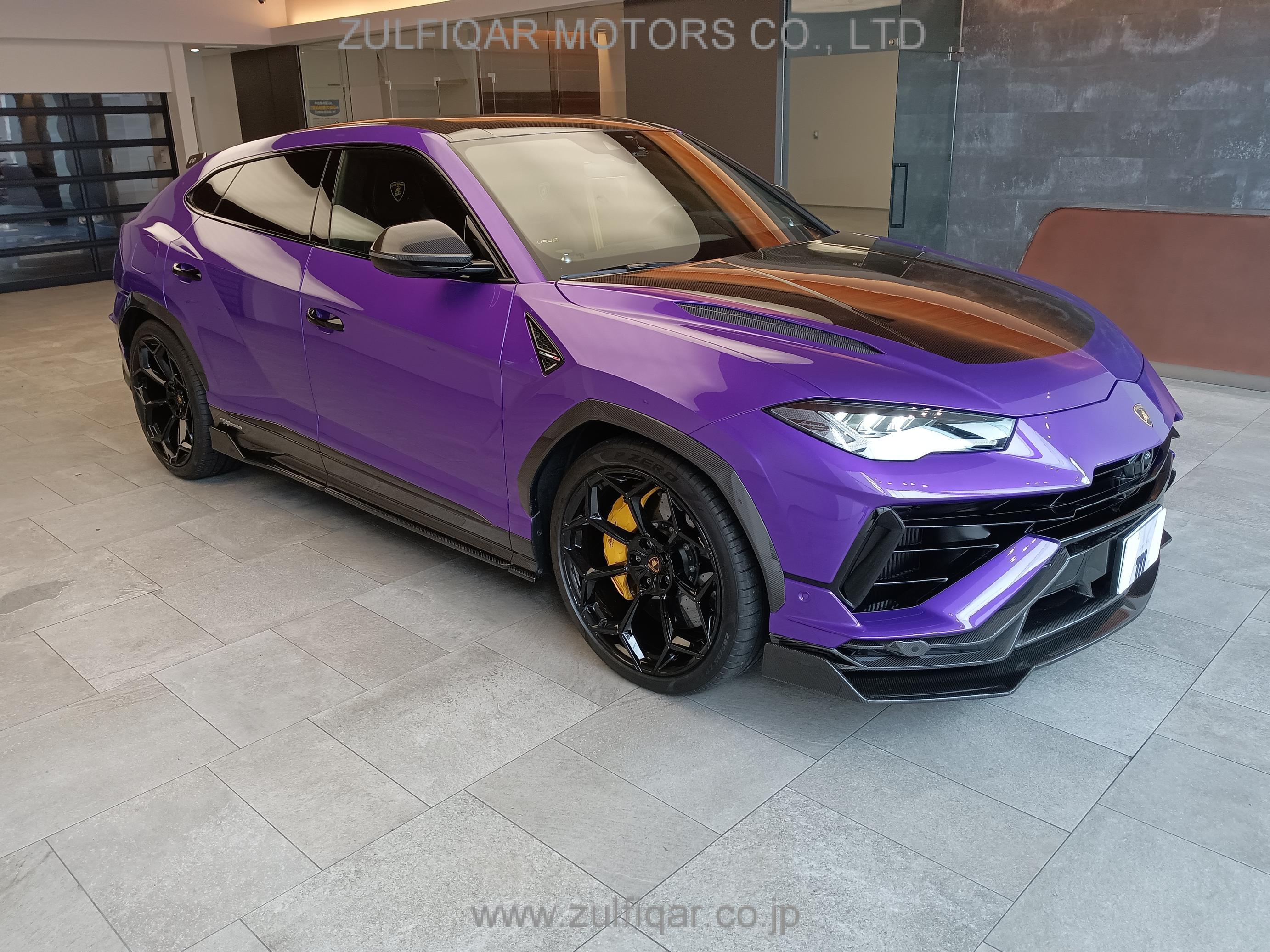 LAMBORGHINI URUS 2024 Image 10