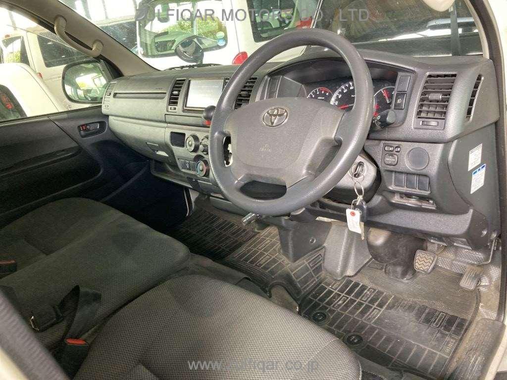 TOYOTA HIACE 2019 Image 5