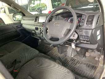 TOYOTA HIACE 2019 Image 5