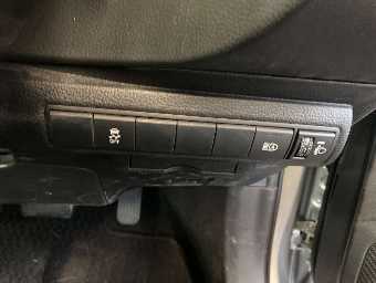 TOYOTA COROLLA TOURING 2021 Image 9