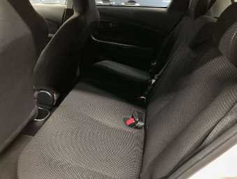 TOYOTA VITZ 2019 Image 11