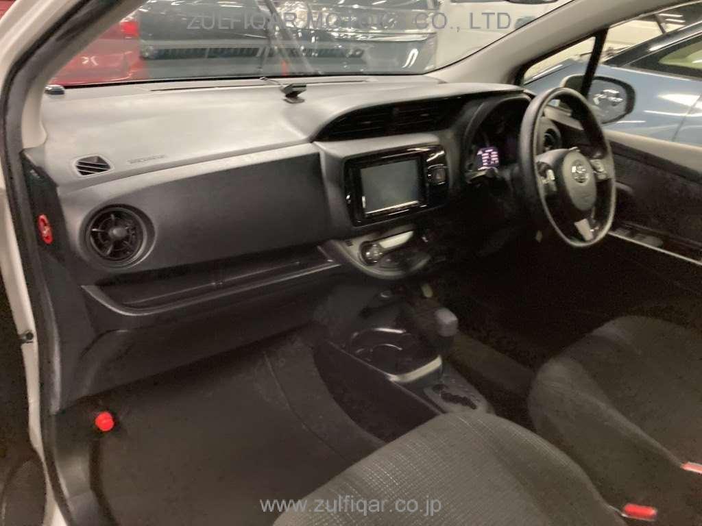 TOYOTA VITZ 2019 Image 10
