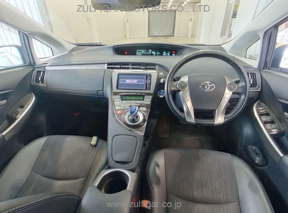 TOYOTA PRIUS PHV 2014 Image 3