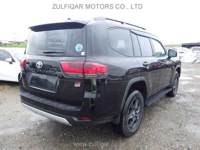 TOYOTA LAND CRUISER 2023 Image 11