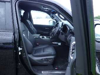 TOYOTA LAND CRUISER 2023 Image 17