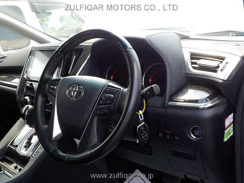 TOYOTA ALPHARD 2020 Image 12