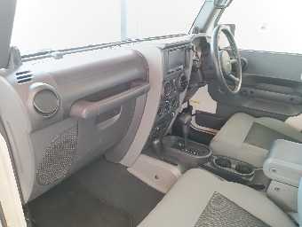 JEEP WRANGLER UNLIMITED 2010 Image 29