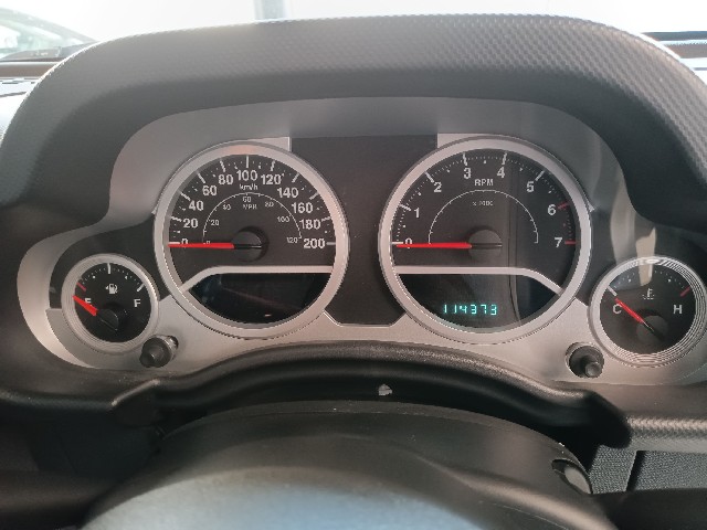 JEEP WRANGLER UNLIMITED 2010 Image 37