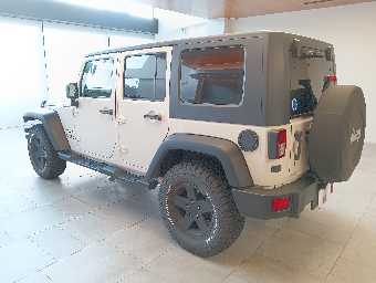 JEEP WRANGLER UNLIMITED 2010 Image 9