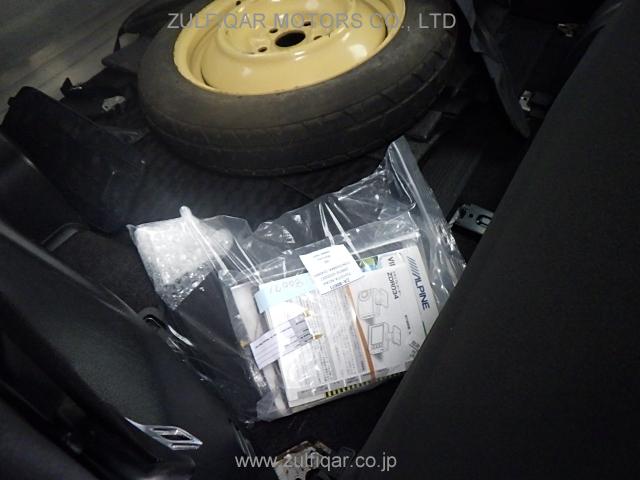 TOYOTA NOAH 2010 Image 26