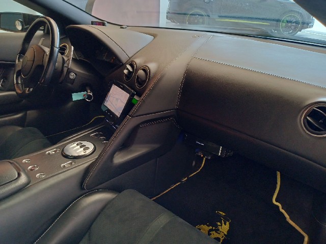 LAMBORGHINI MURCIELAGO 2012 Image 30