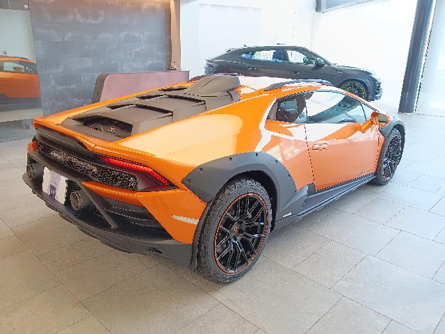 LAMBORGHINI HURACAN 2023 Image 29