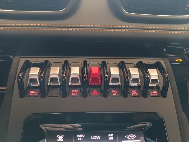 LAMBORGHINI HURACAN 2023 Image 63