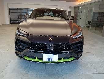 LAMBORGHINI URUS 2022 Image 2