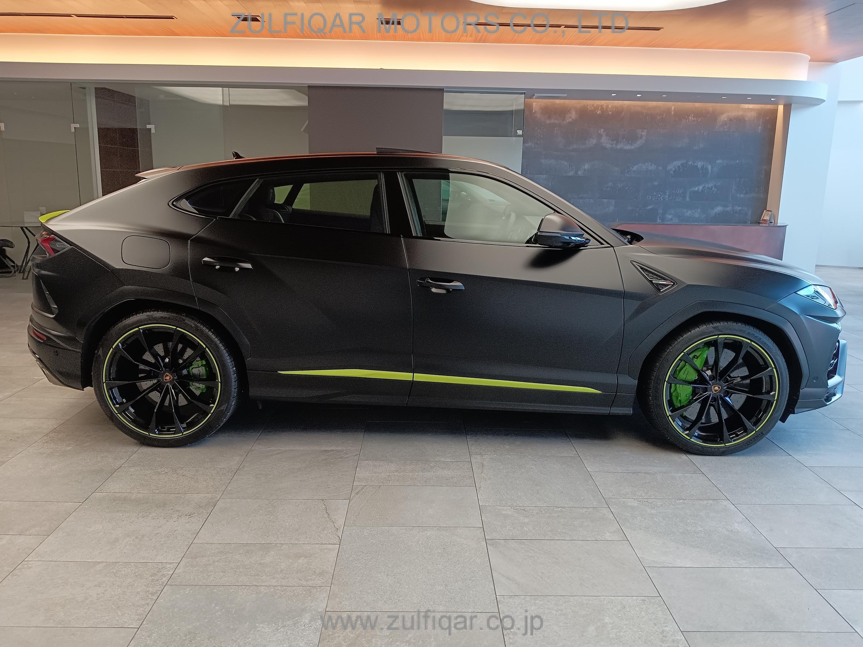 LAMBORGHINI URUS 2022 Image 4