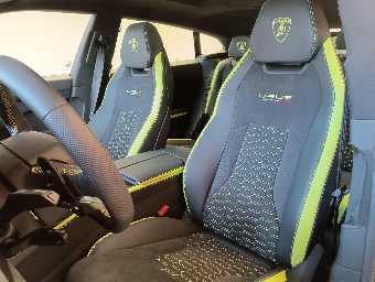 LAMBORGHINI URUS 2022 Image 30