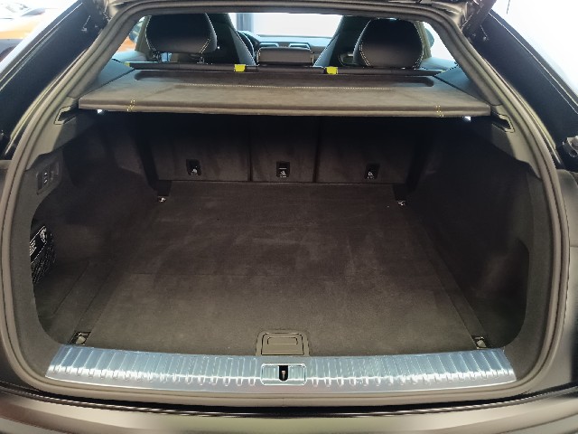 LAMBORGHINI URUS 2022 Image 39