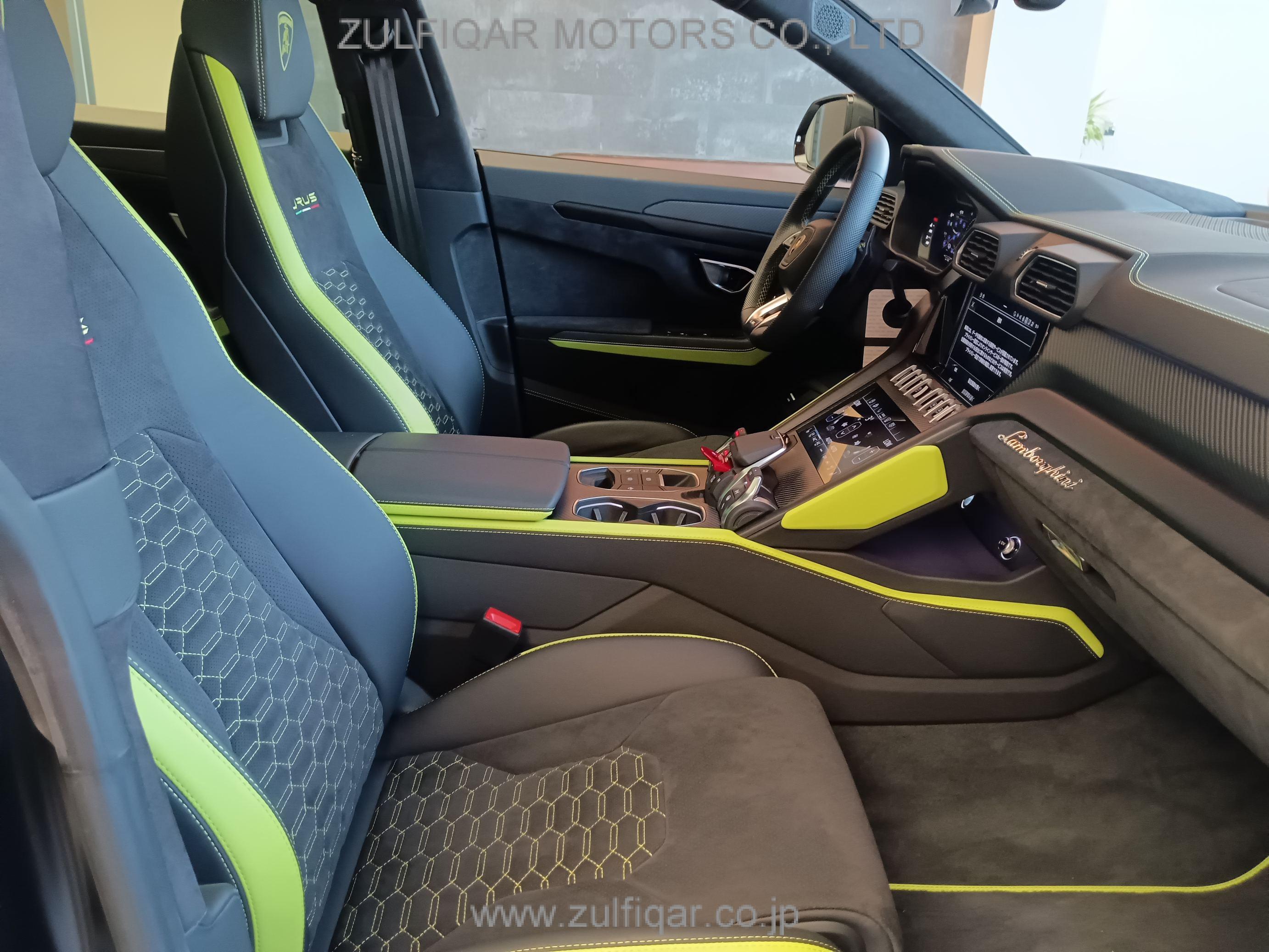 LAMBORGHINI URUS 2022 Image 45