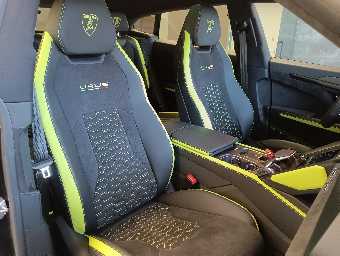 LAMBORGHINI URUS 2022 Image 40