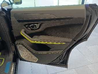 LAMBORGHINI URUS 2022 Image 43