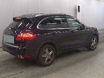 PORSCHE CAYENNE 2010 Image 2