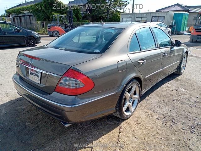 MERCEDES BENZ E CLASS 2007 Image 3