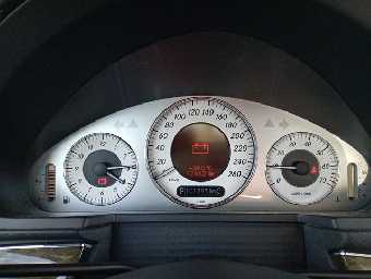 MERCEDES BENZ E CLASS 2007 Image 14