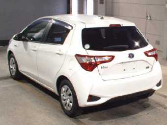 TOYOTA VITZ 2019 Image 2