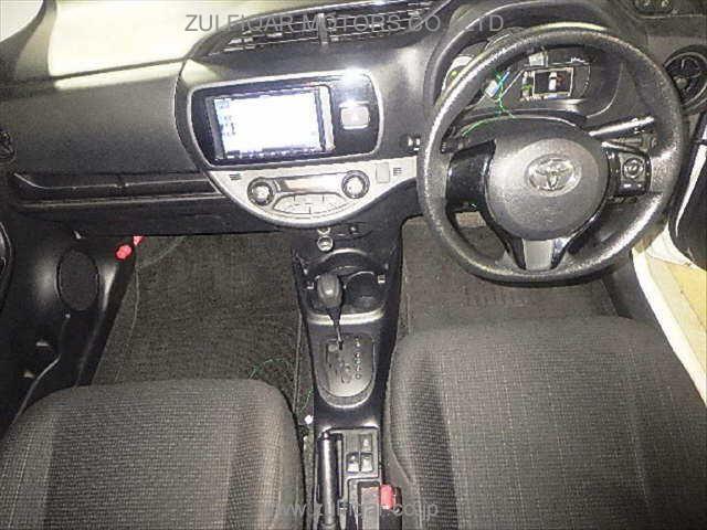 TOYOTA VITZ 2019 Image 3