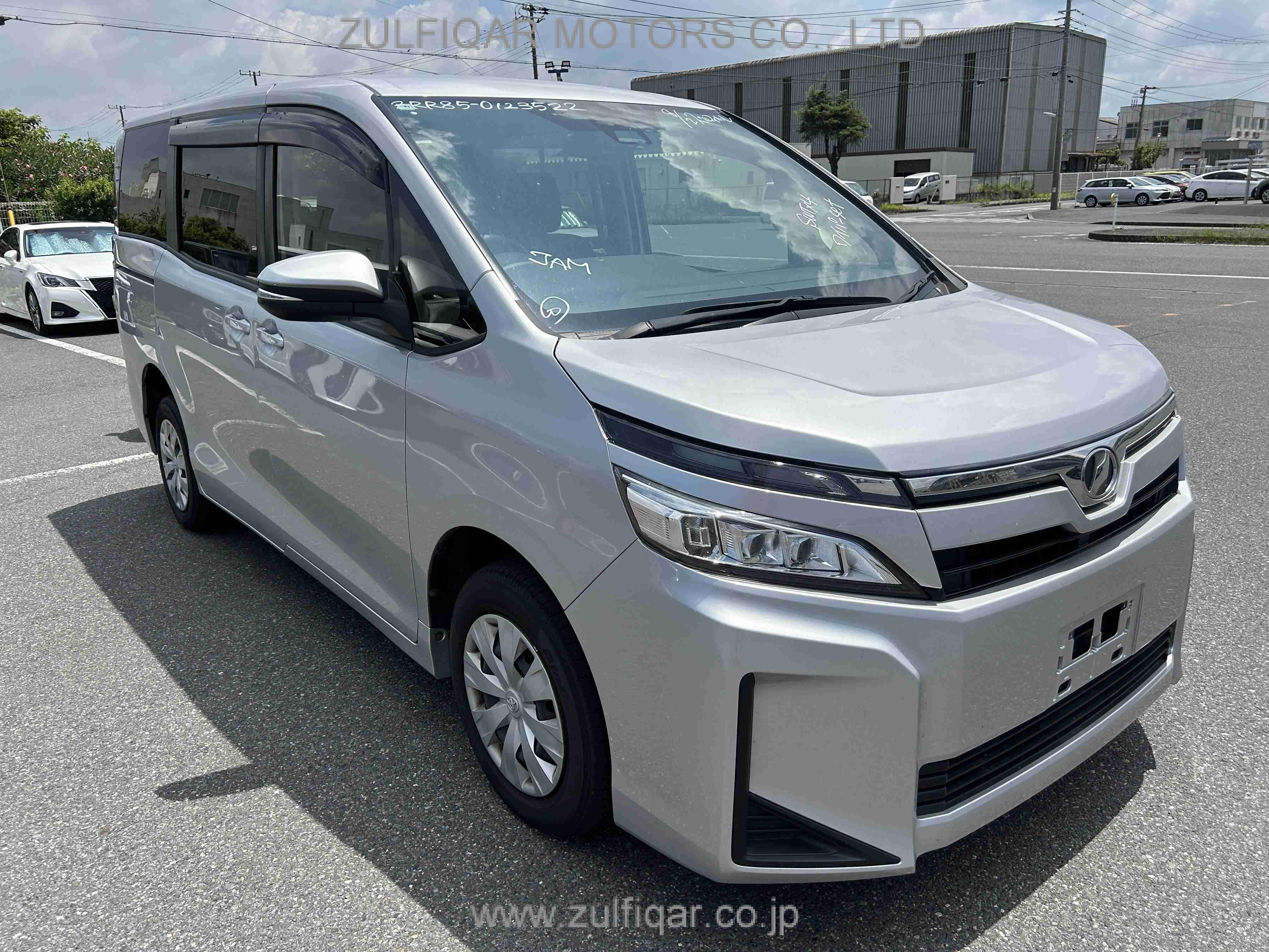 TOYOTA VOXY 2019 Image 19