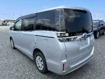 TOYOTA VOXY 2019 Image 4