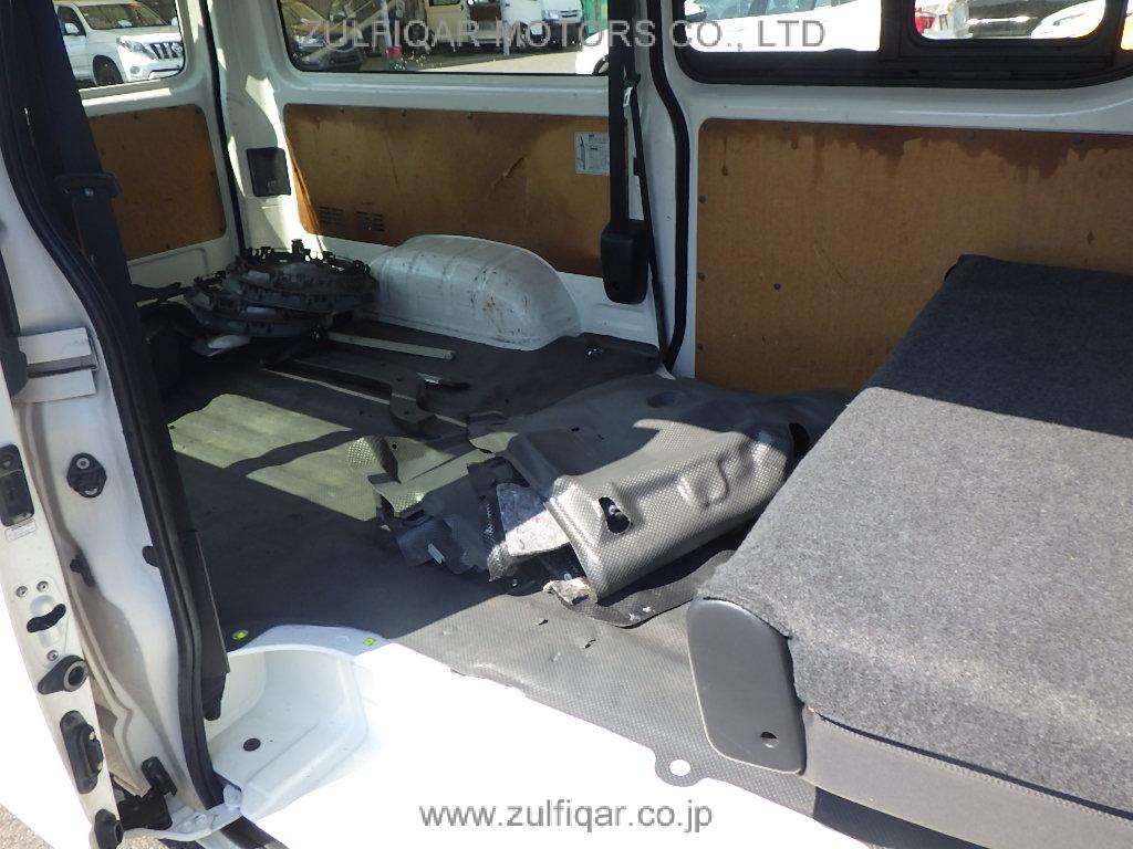 TOYOTA HIACE 2015 Image 20