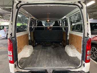 TOYOTA HIACE 2019 Image 8