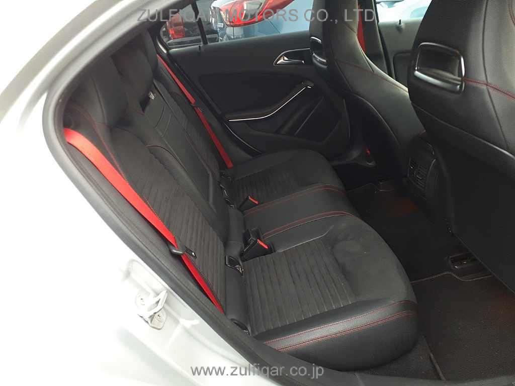 MERCEDES BENZ A CLASS 2013 Image 10