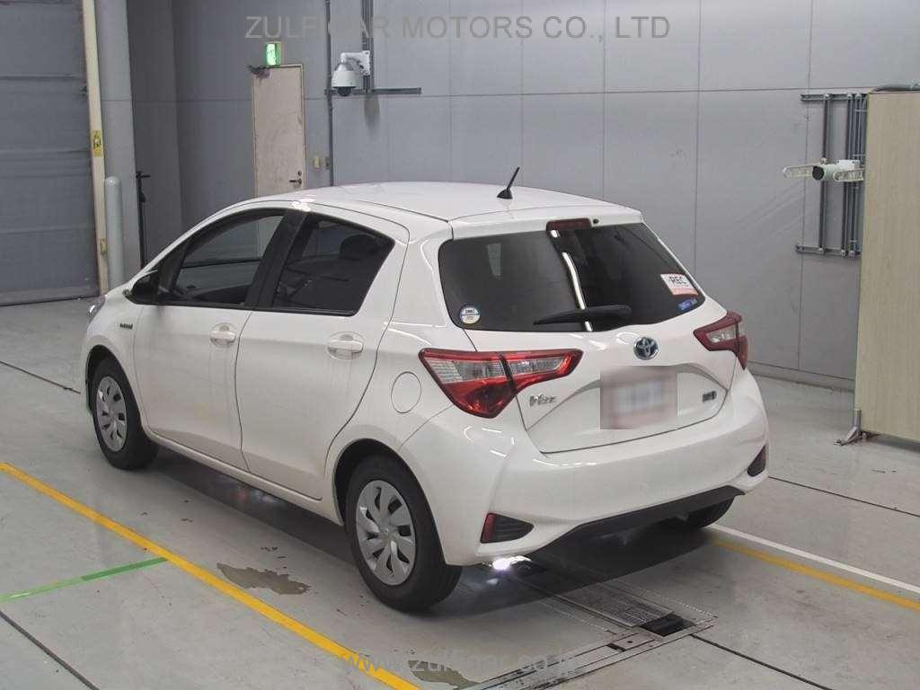 TOYOTA VITZ 2019 Image 6